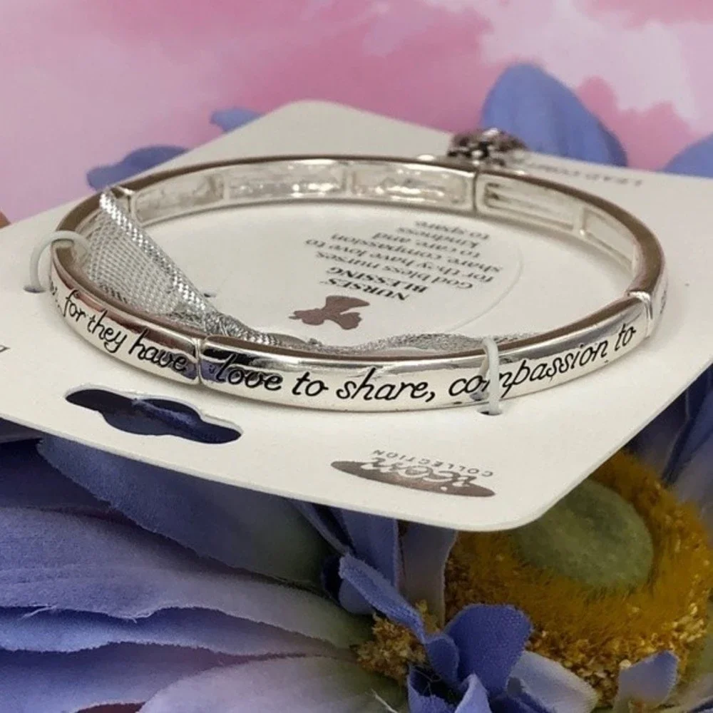 🌼 Nurses Blessing Silver Stretch Bracelet